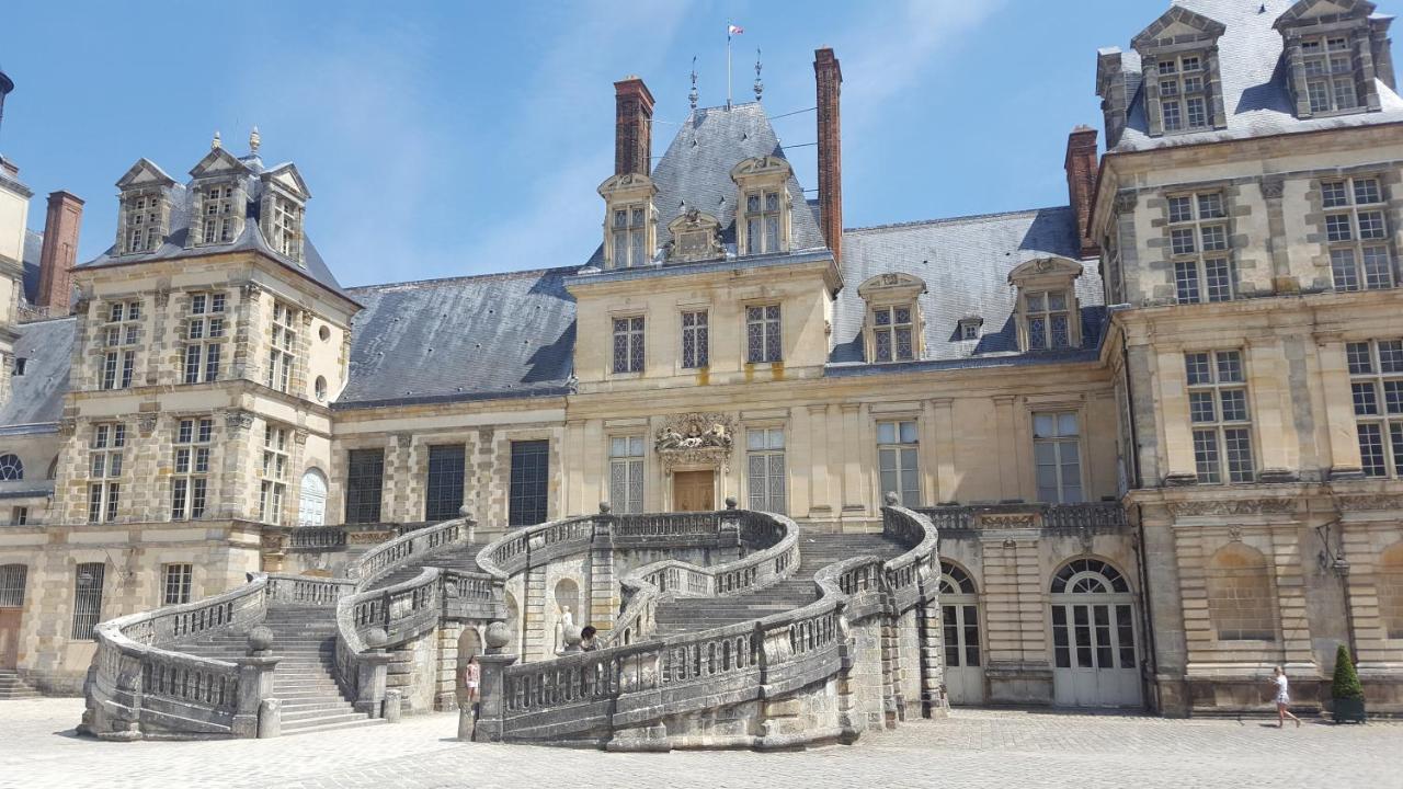 Frühstückspension Apakabar - Proche Gare Melun, Parking Prive, Netflix La Rochette (Seine-et-Marne)