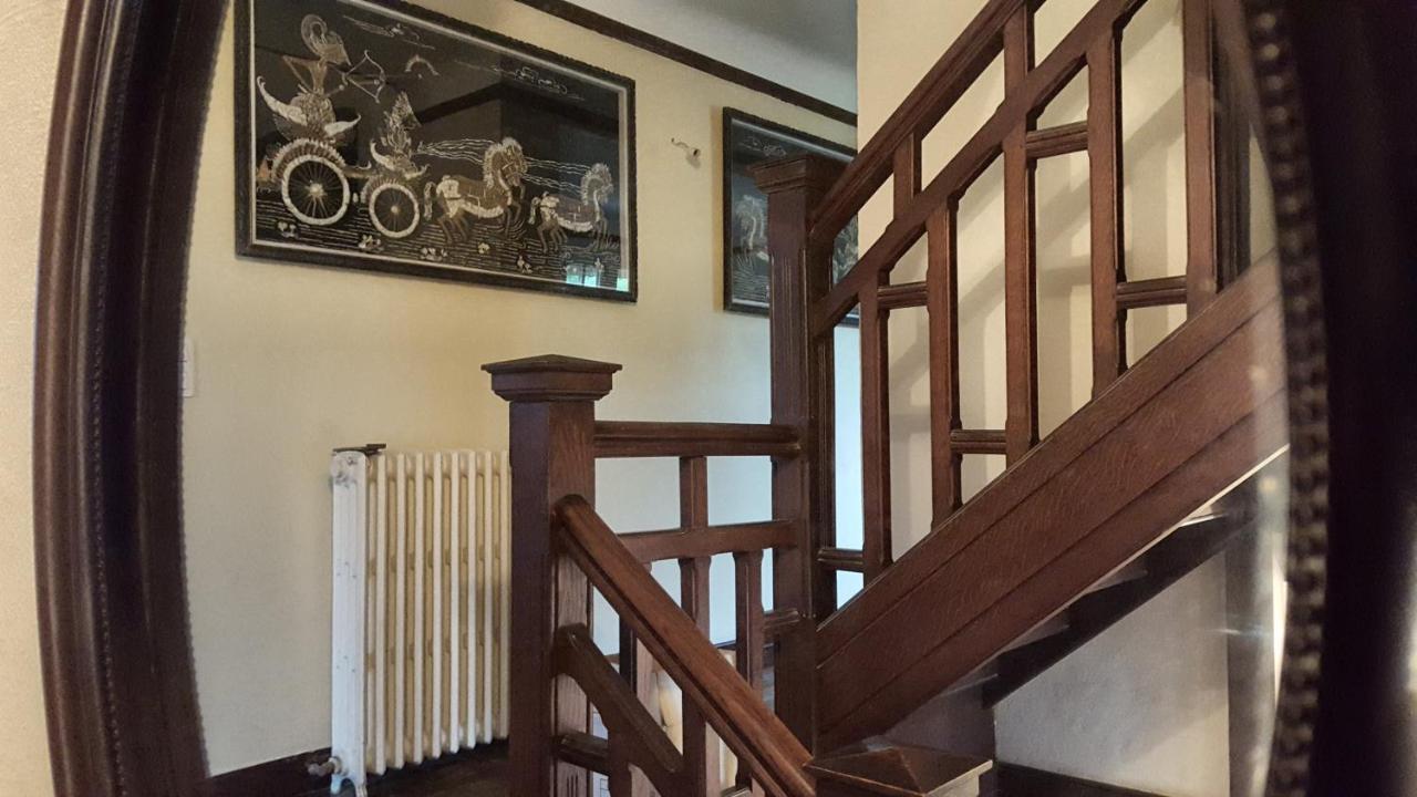 Apakabar - Proche Gare Melun, Parking Prive, Netflix Bed & Breakfast La Rochette (Seine-et-Marne)