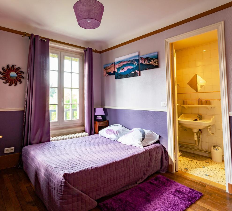 Apakabar - Proche Gare Melun, Parking Prive, Netflix Frühstückspension